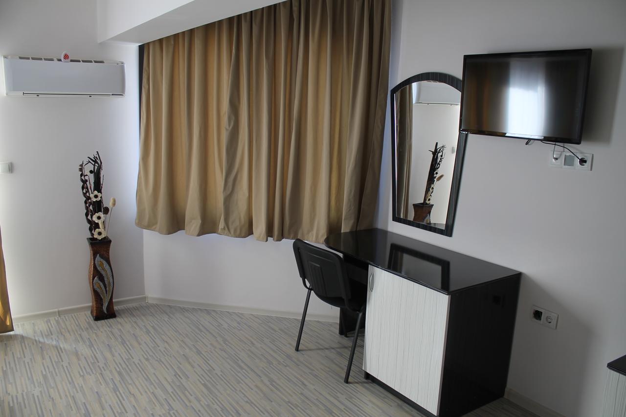 Tiara Hotel Dobrics Kültér fotó