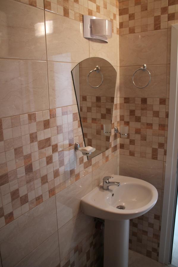 Tiara Hotel Dobrics Kültér fotó