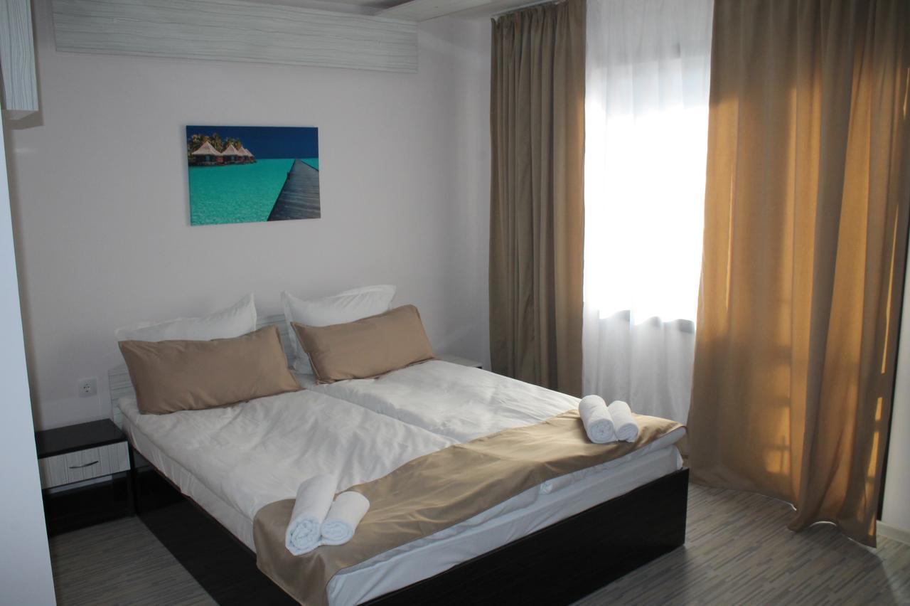 Tiara Hotel Dobrics Kültér fotó