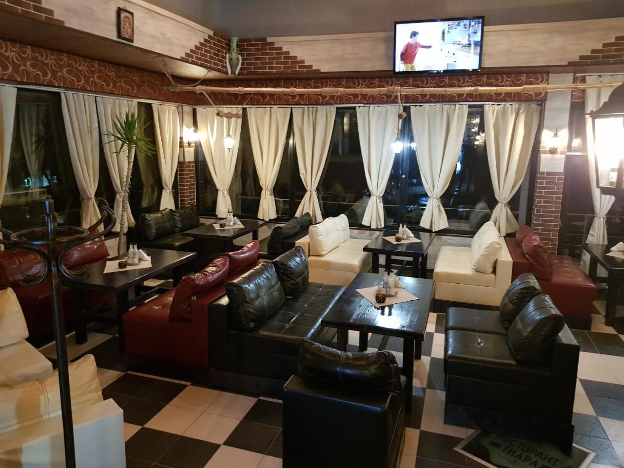 Tiara Hotel Dobrics Kültér fotó